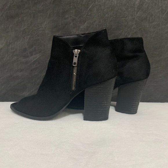 Carlos Santana Jade Booties Size 7.5M Black - Picture 3 of 5
